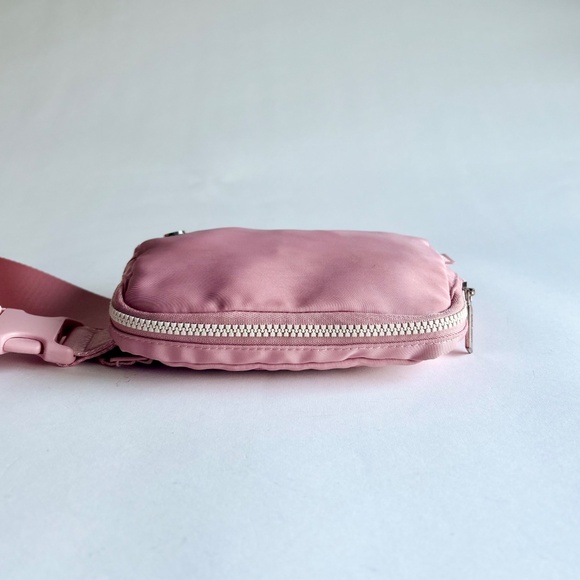 Lululemon Pink Nylon belt bag - Picture 6 of 15